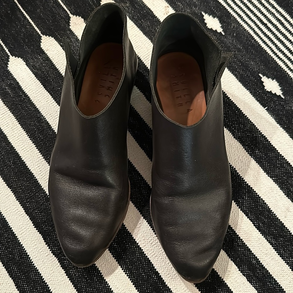 Sevilla smith black leather booties
